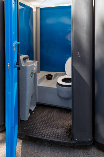 Portable Toilet Options We Offer in Midway City, CA